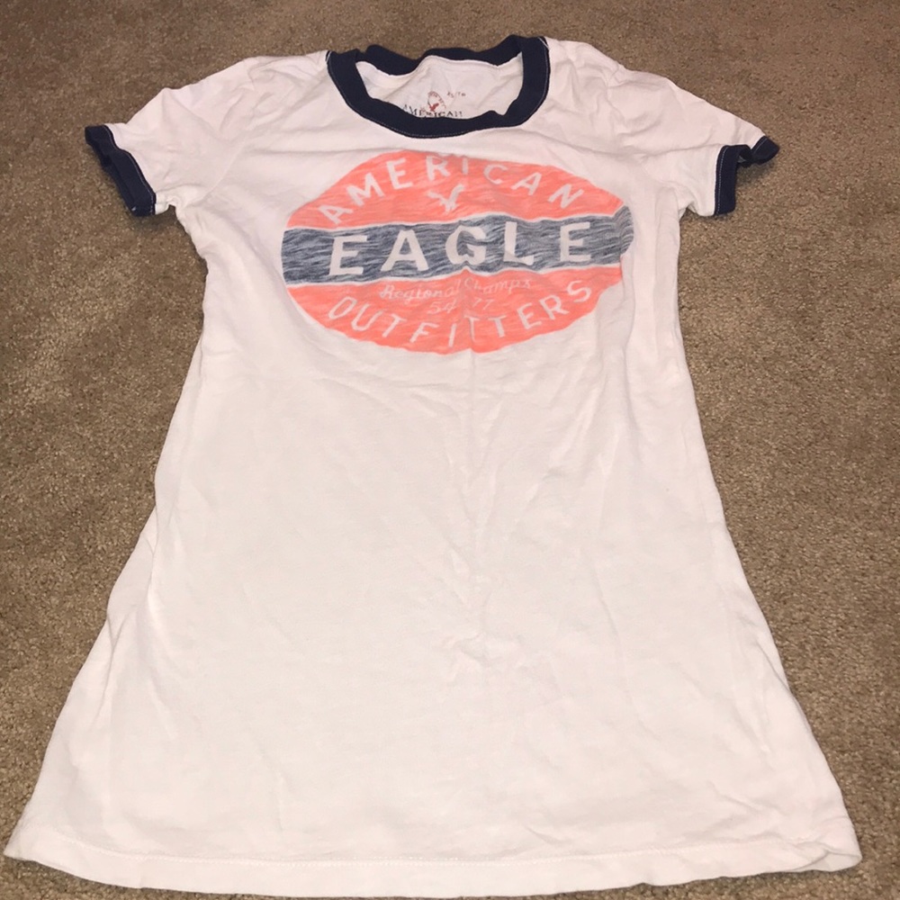 American Eagle t shirt